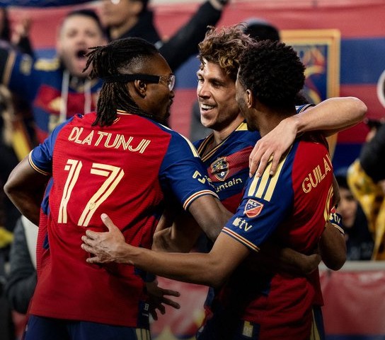 Real Salt Lake Con Tres Victorias Al&nbsp;Hilo